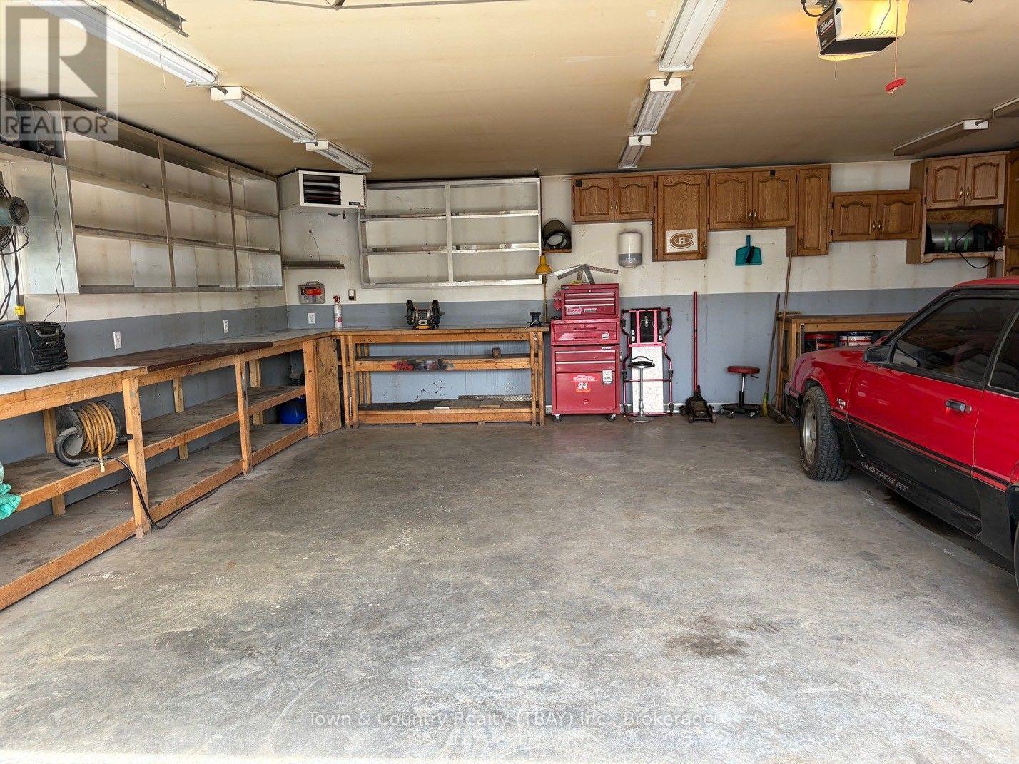 23 GRESLEY COURT E - 4