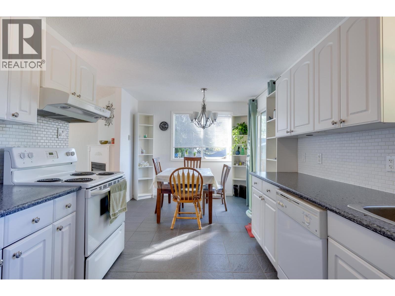 Photo 14 of 36 — 7287 ALDEEN ROAD · Prince George, BC