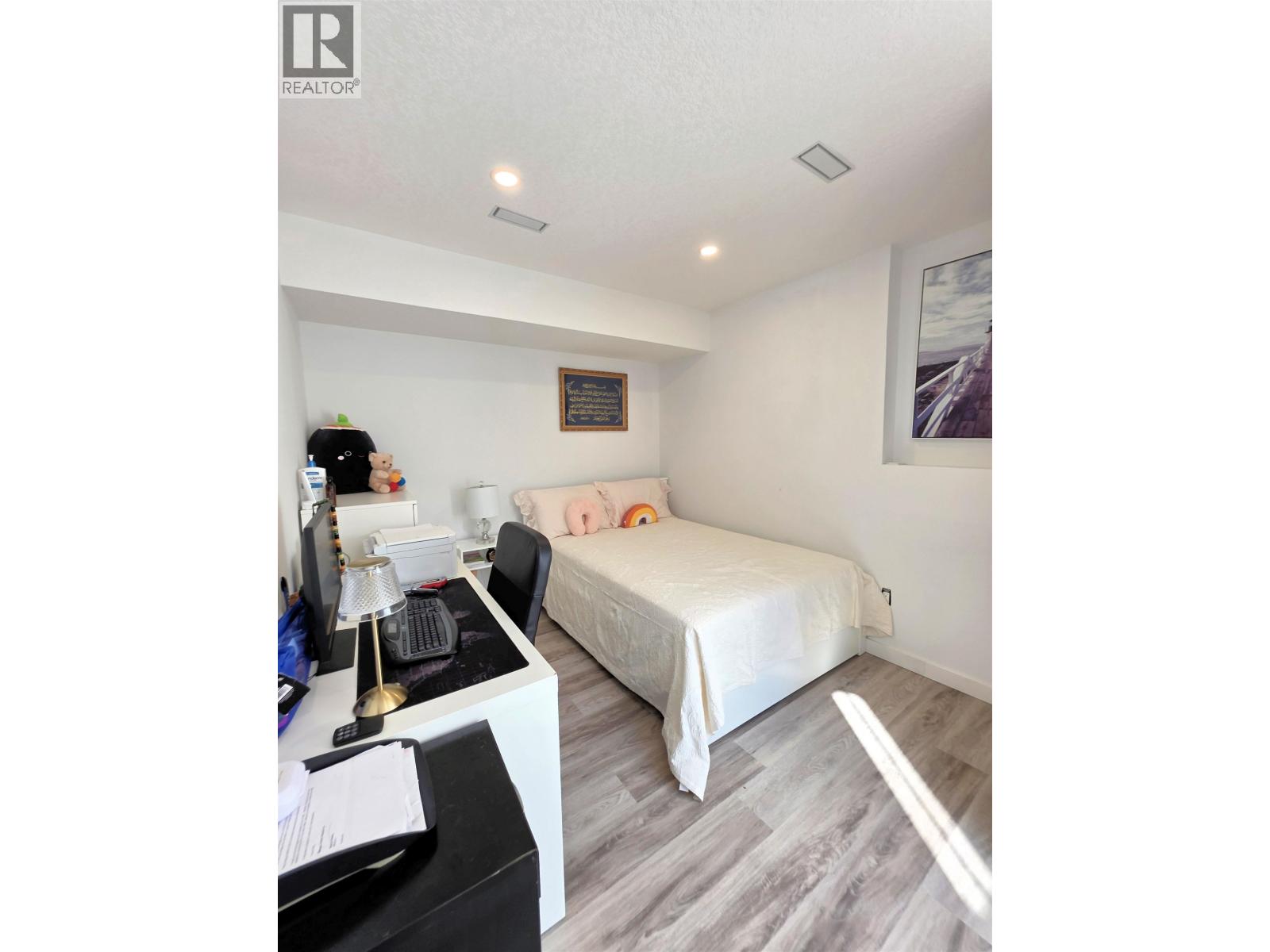 Photo 24 of 37 — 2870 GREENFOREST CRESCENT · Prince George, BC