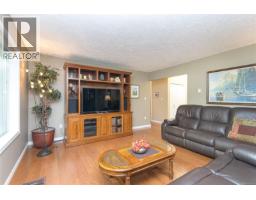 Bedroom - 8571 Kingcome Cres, North Saanich, BC V8L5B8 Photo 6