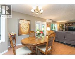 Bathroom - 8571 Kingcome Cres, North Saanich, BC V8L5B8 Photo 9
