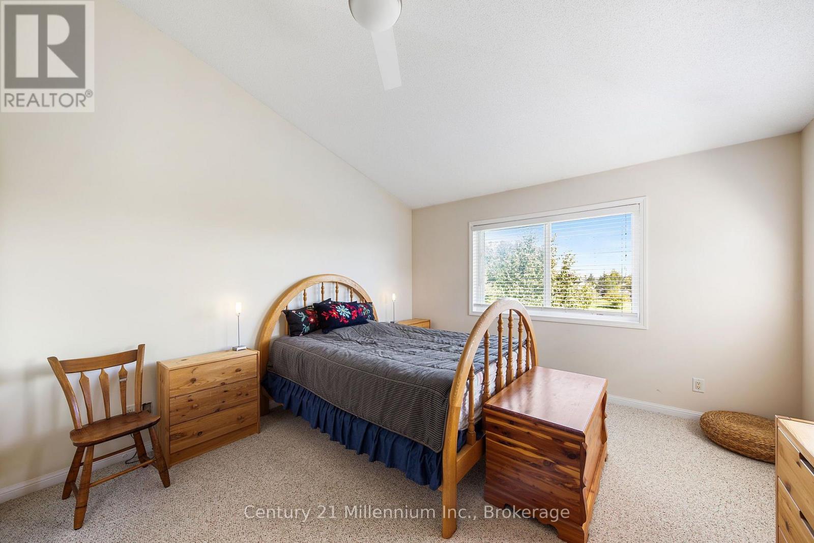 75 GREEN BRIAR DRIVE - 13