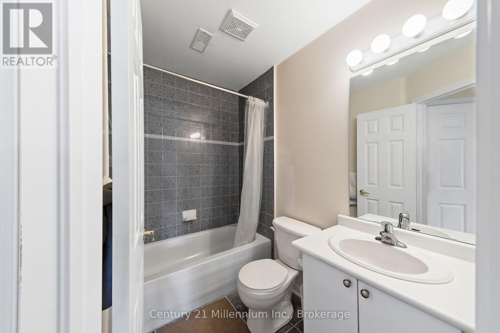 75 GREEN BRIAR DRIVE - Image 20