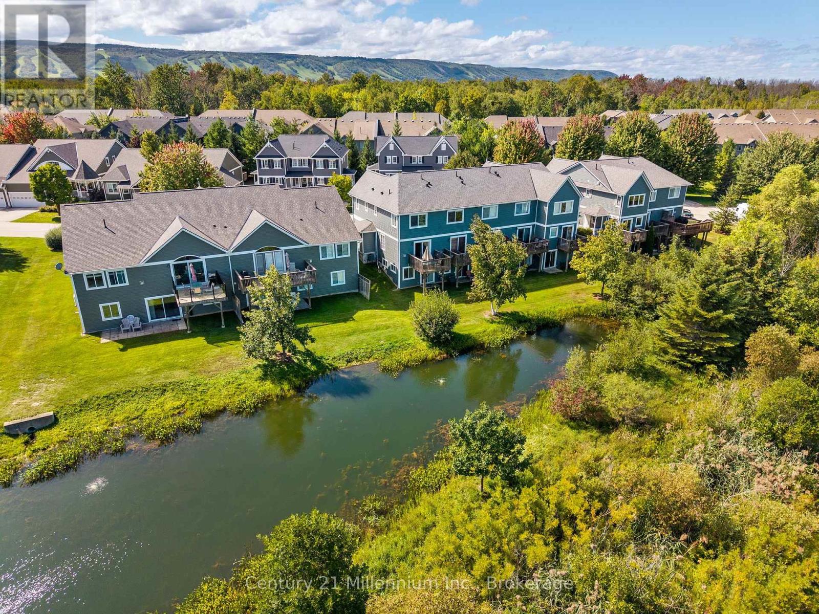 75 GREEN BRIAR DRIVE - 24