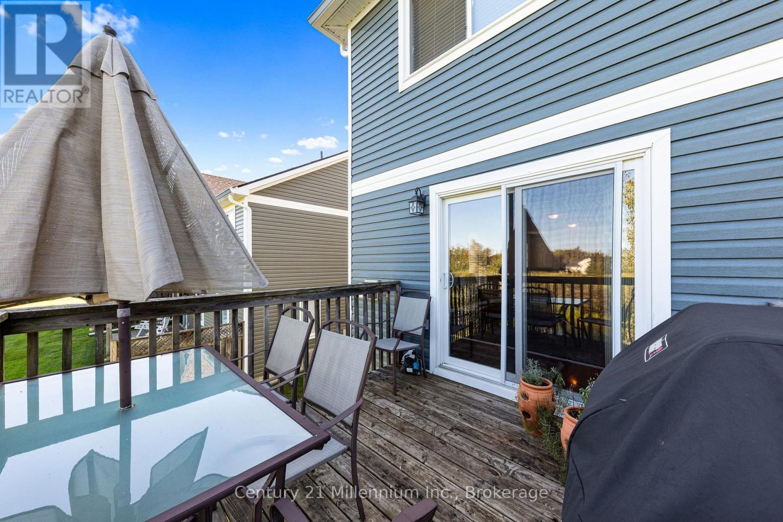 75 GREEN BRIAR DRIVE - 27