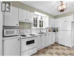 Mud room - 28 Castle Knock Road, Toronto, ON M5N2J4 Photo 8