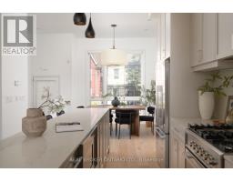62a Perth Avenue, Toronto, ON M6R2C1 Photo 10