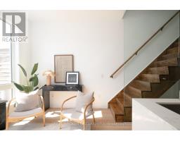 62a Perth Avenue, Toronto, ON M6R2C1 Photo 8