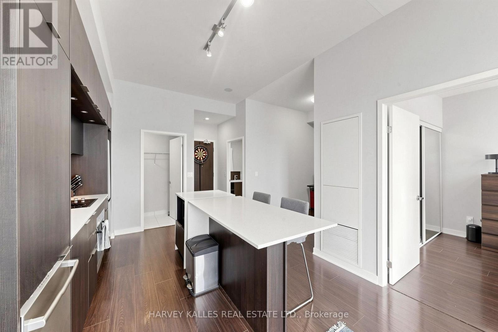 #419 55 REGENT PARK BOULEVARD - 12