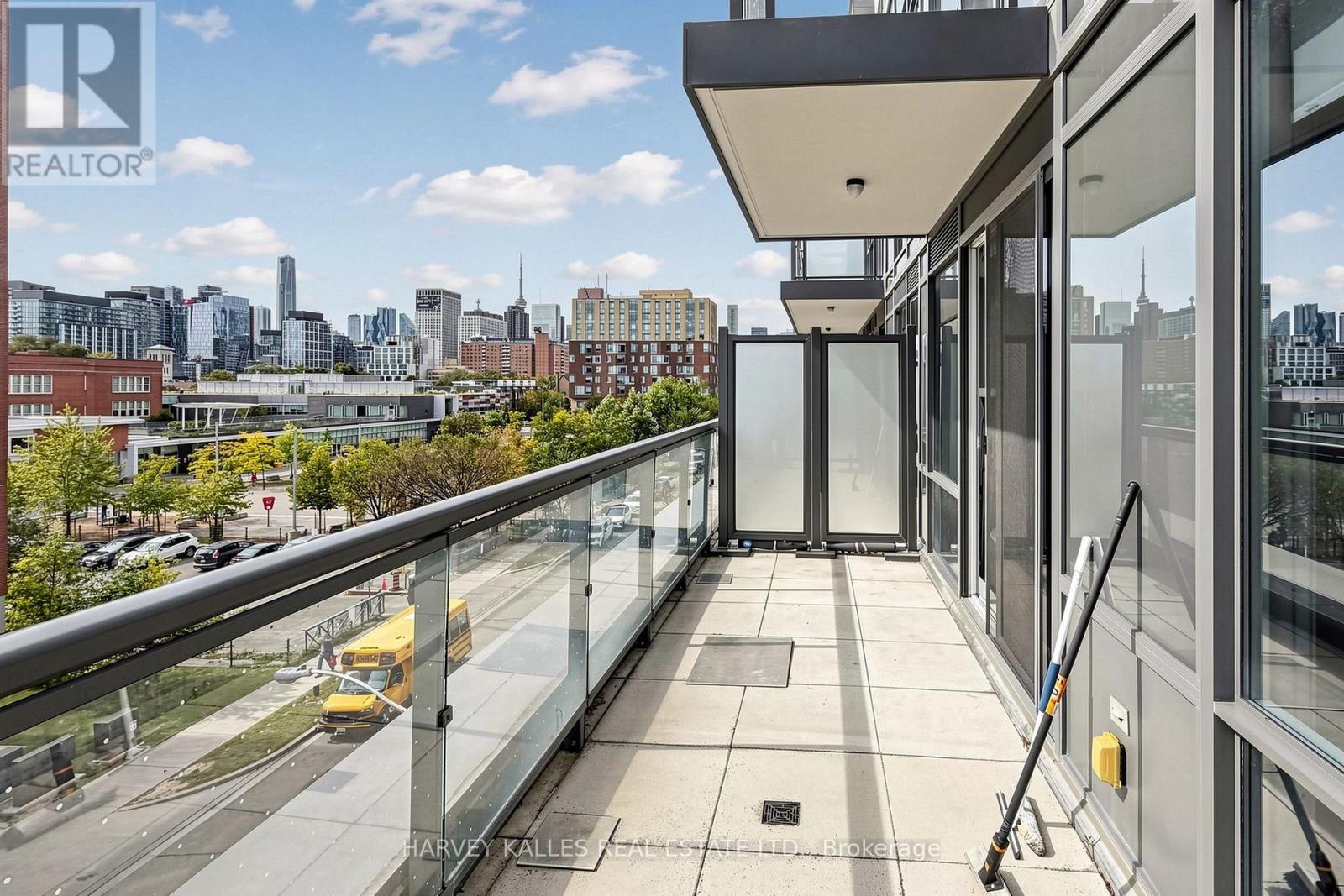 #419 55 REGENT PARK BOULEVARD - 27