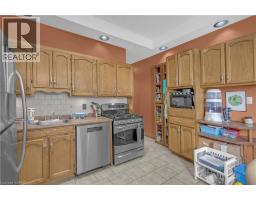 Living room - 17 Scarfe Avenue, Brantford, ON N3T3P6 Photo 10