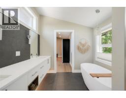C-1848 Norbury Rd, Shawnigan Lake, BC V0R2W0 Photo 55