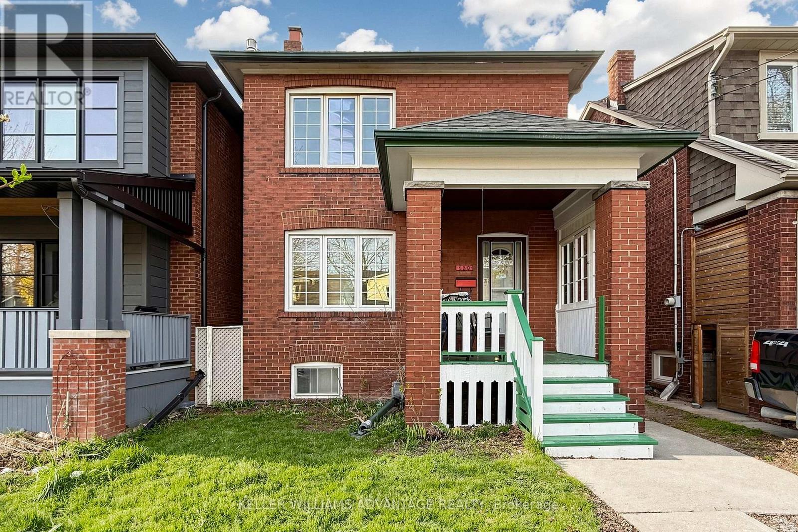 130 ELMER AVENUE, Toronto (The Beaches)