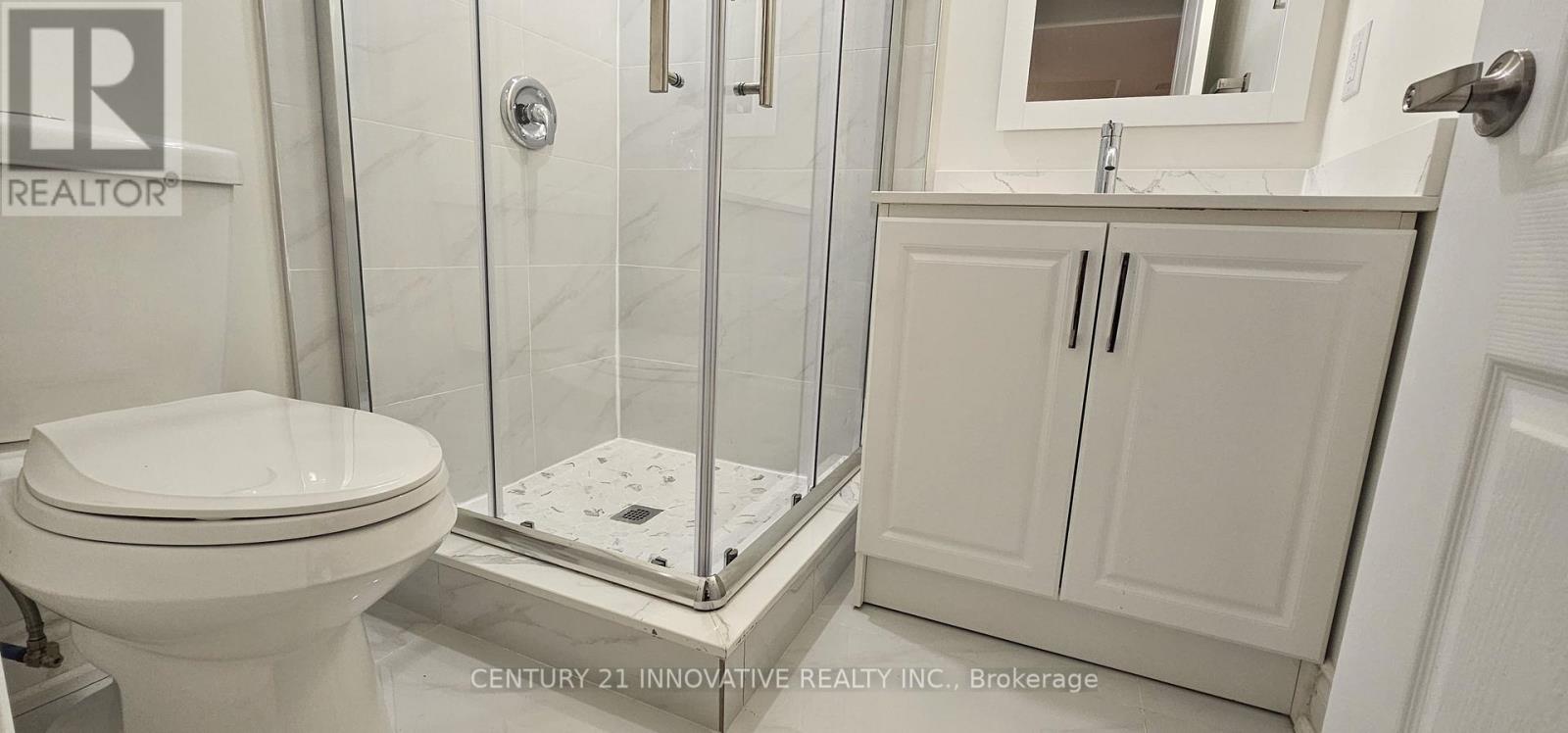 2 Blackburn Crescent — photo 21