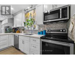 Bathroom - 22 Falaise Road, Toronto, ON M1E3B5 Photo 10