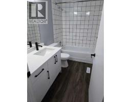 Bedroom - 215 Pineset Place Ne, Calgary, AB T1Y3Y7 Photo 9