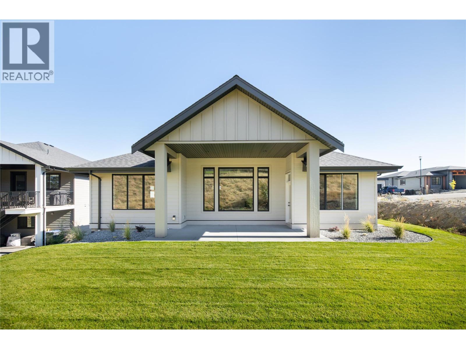 2125 Montenegro Drive - Image 49
