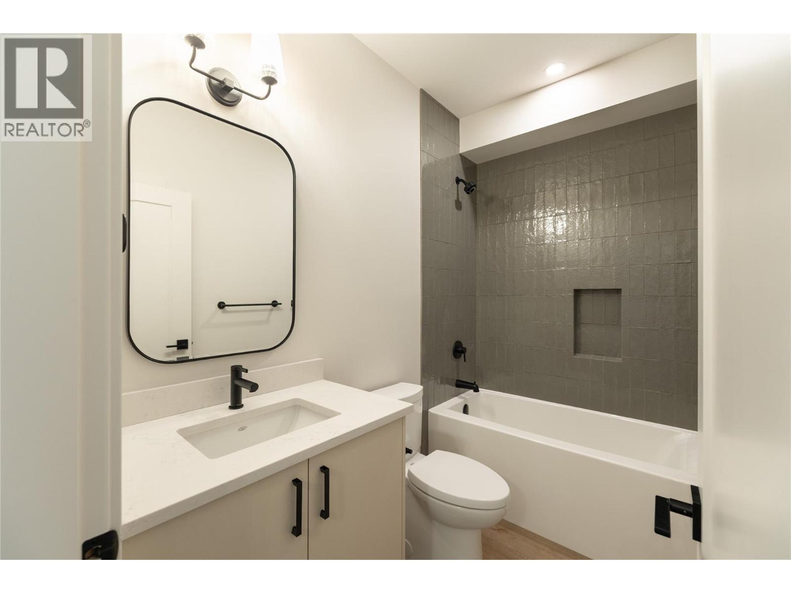 2125 Montenegro Drive - Image 24