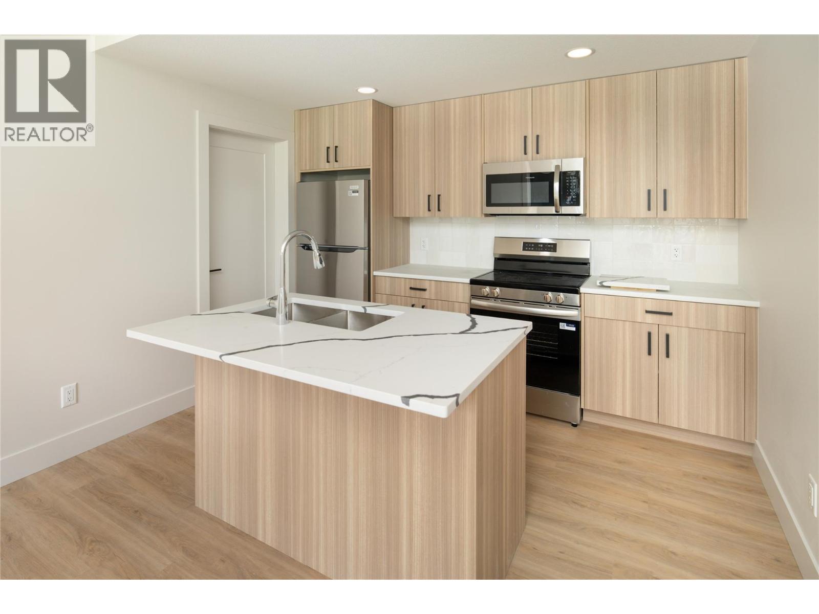 2125 Montenegro Drive - Image 31
