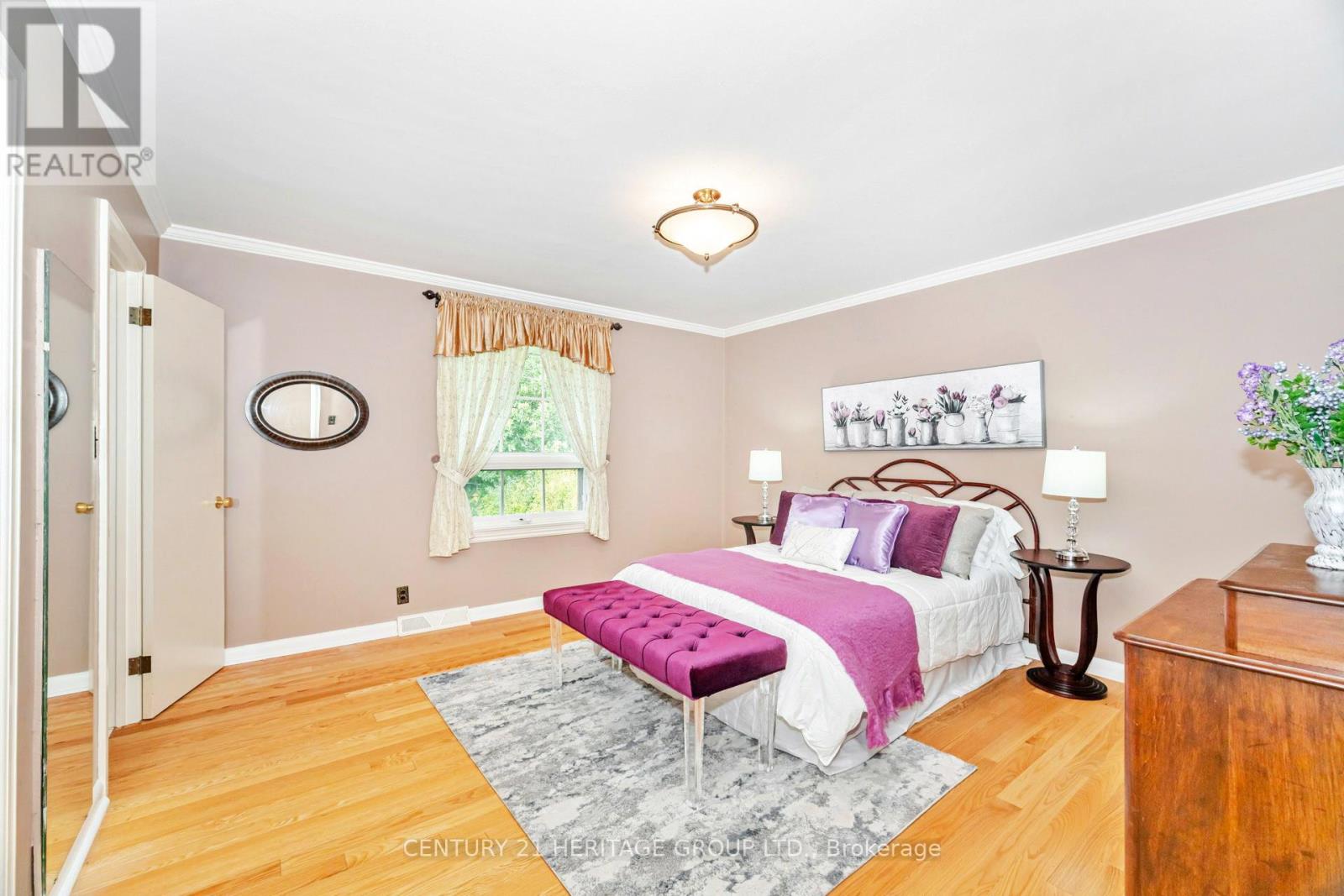 22 POPLAR DRIVE - 22