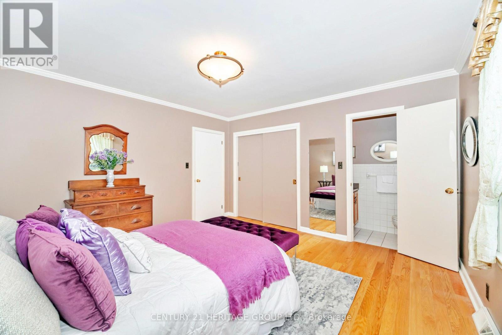 22 POPLAR DRIVE - 24