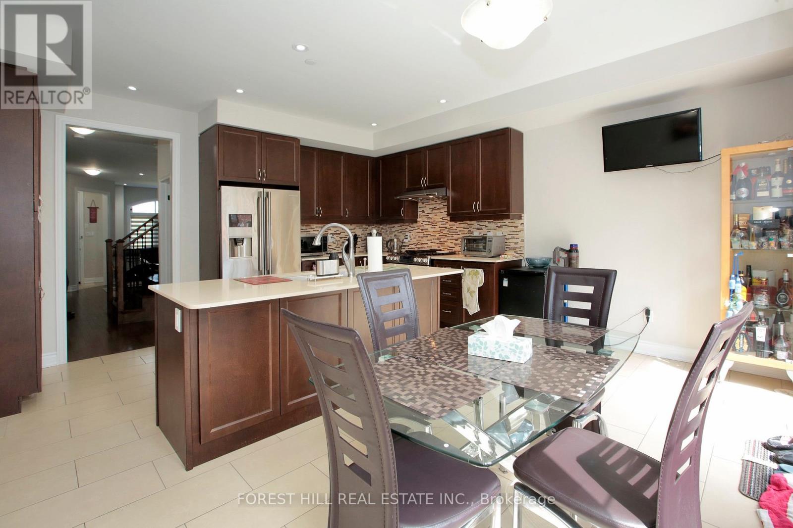 142 - 1331 MAJOR MACKENZIE DRIVE W, Vaughan (Patterson) — photo 4