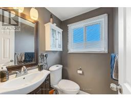Upper - 9 Baker Crescent, Barrie, ON L4M3J4 Photo 11