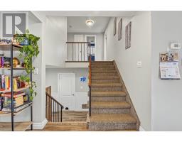 Upper - 9 Baker Crescent, Barrie, ON L4M3J4 Photo 9