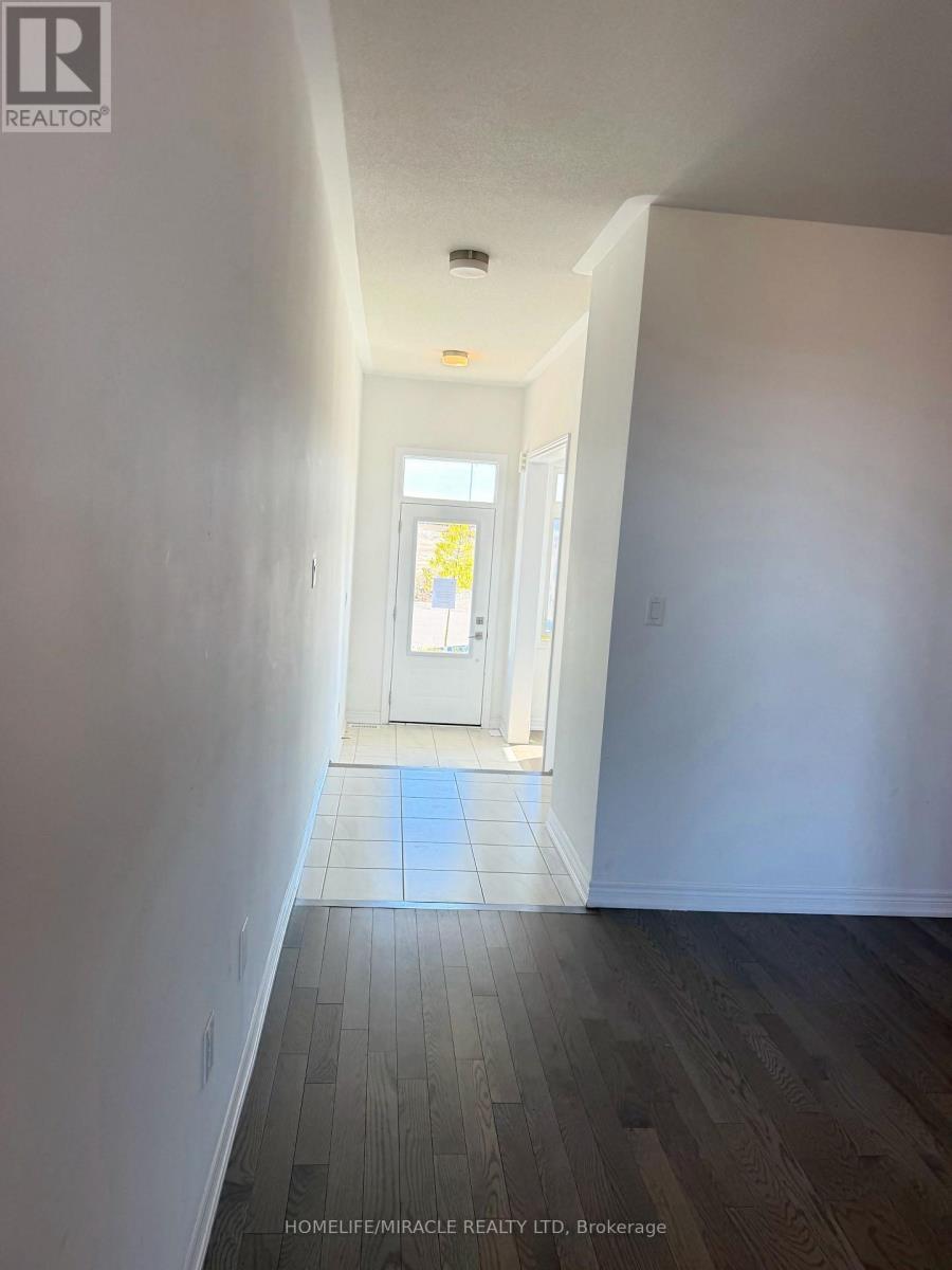 163 FENCHURCH MANOR, Barrie — photo 3