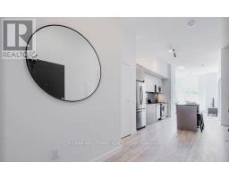 Bathroom - A917 - 125 Bronte Road, Oakville, ON L6L3C1 Photo 7