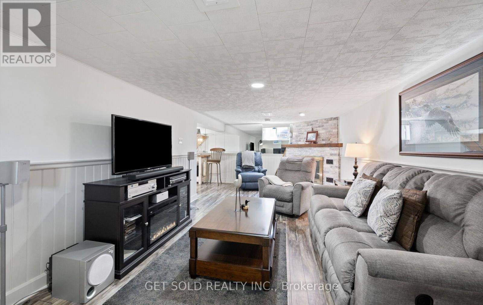 25 ALLENBY AVENUE - Image 35