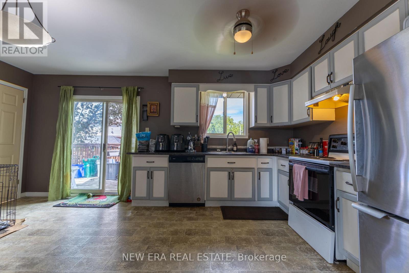 120 UNION STREET S - 22