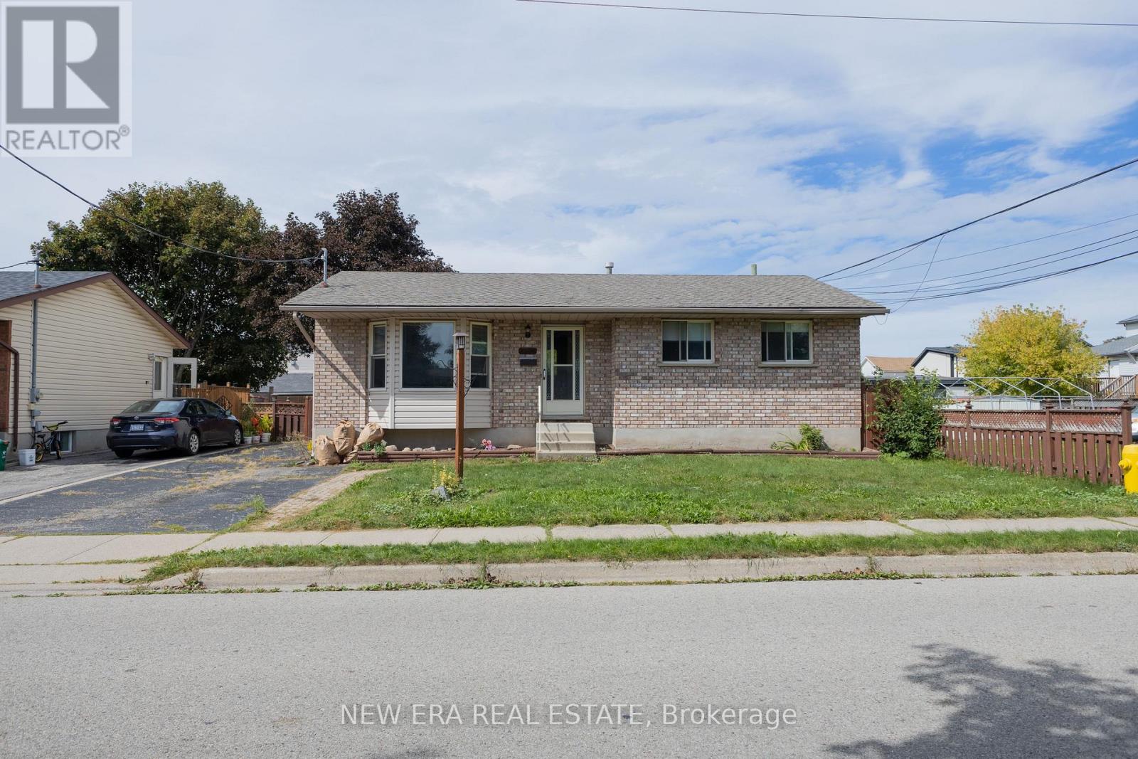 120 UNION STREET S - 6