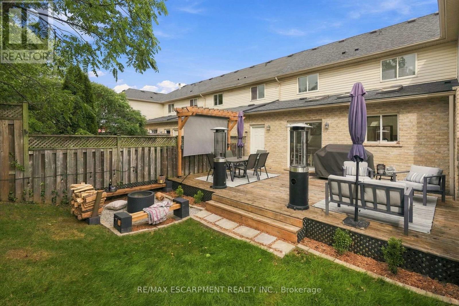 14 KENYON CRESCENT - 36