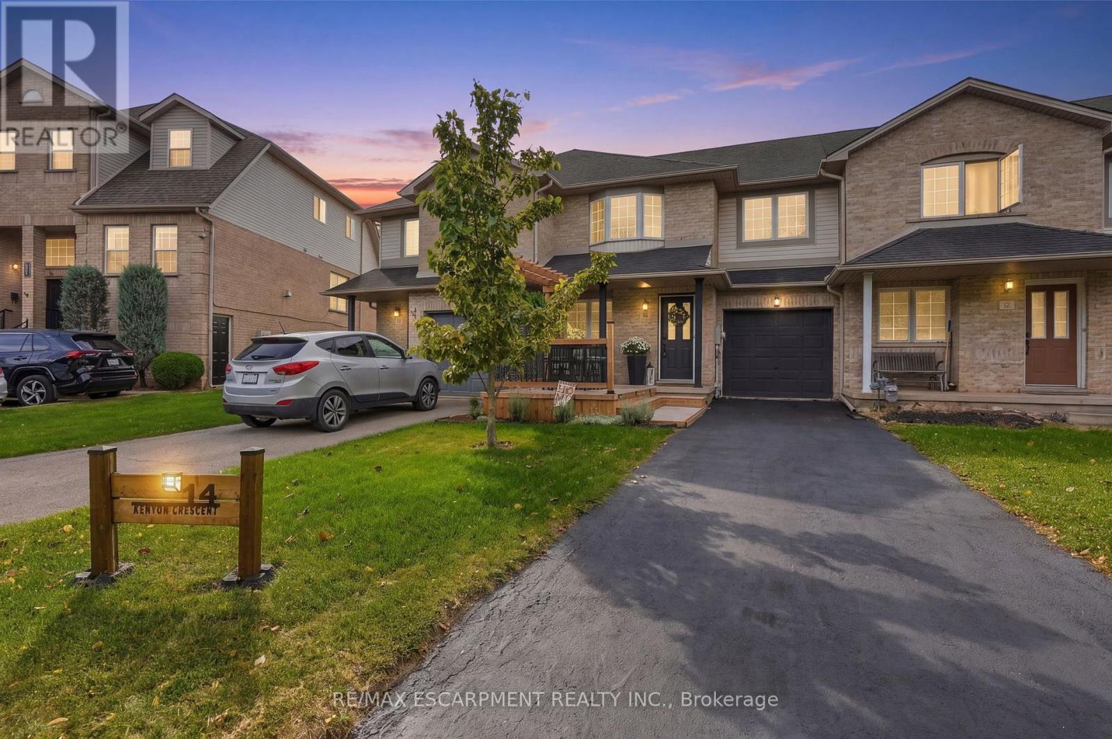 14 KENYON CRESCENT - 41