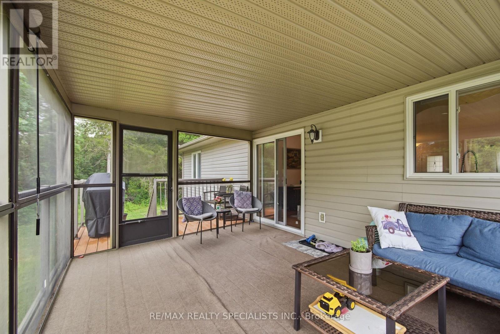 20 STONEGATE CRESCENT - Image 17