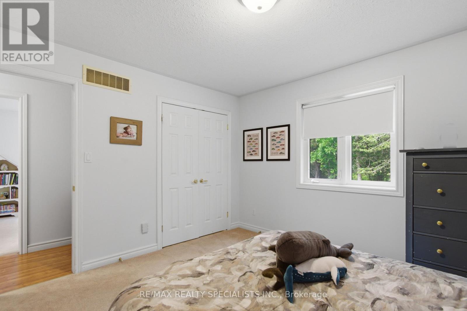 20 STONEGATE CRESCENT - Image 21