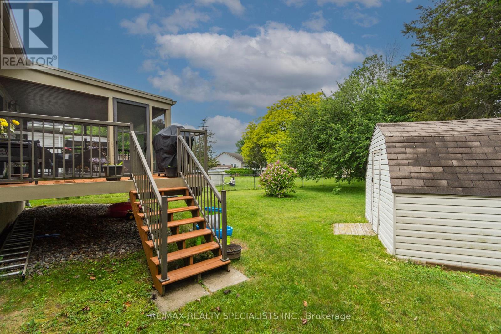 20 STONEGATE CRESCENT - Image 35