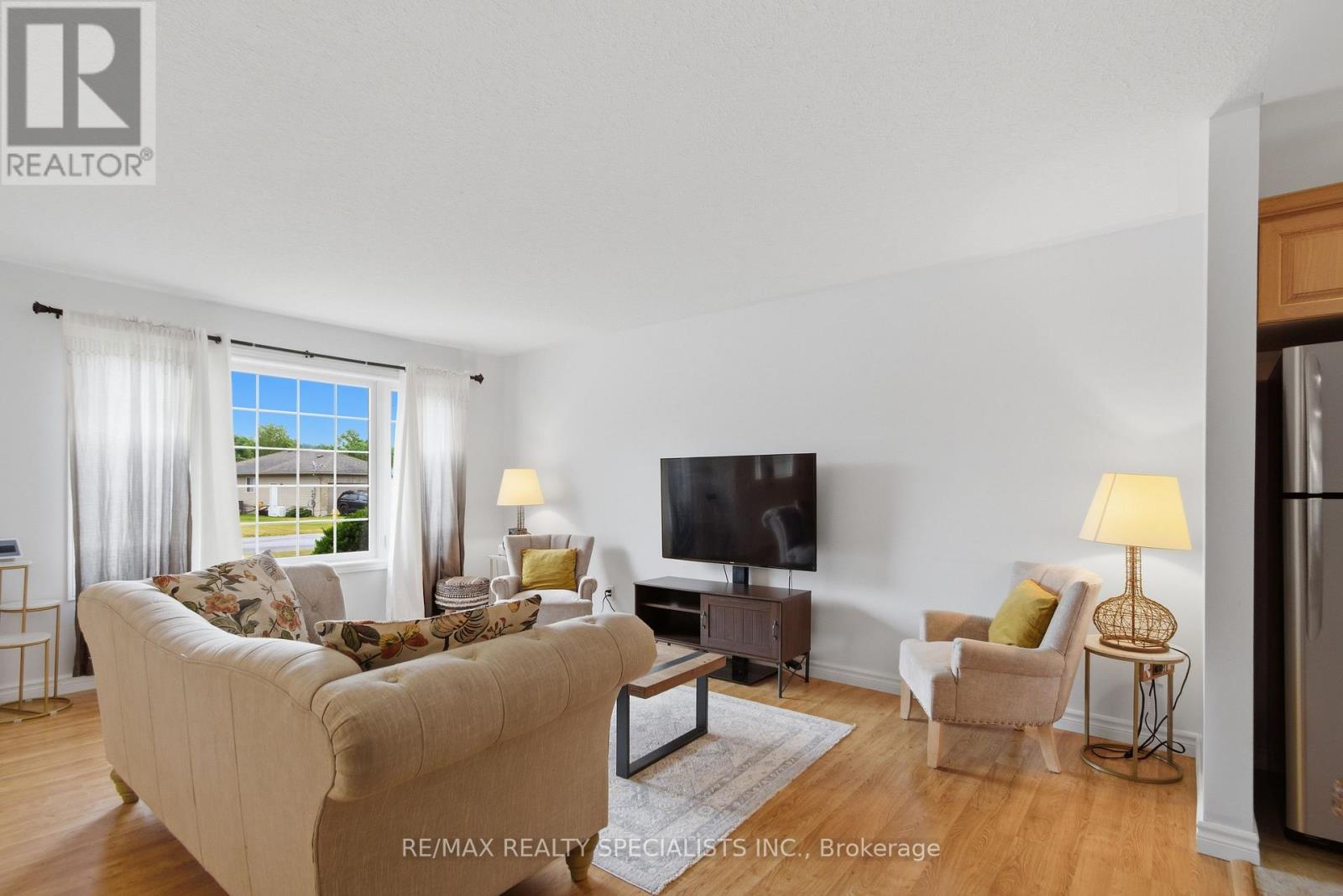 20 STONEGATE CRESCENT - Image 6