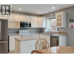 16 920 Brulette Pl, Mill Bay, BC V8H1J1 Photo 11