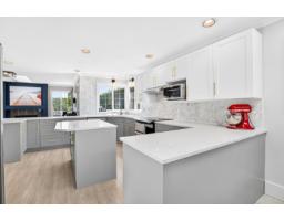 1065 King George Boulevard, Surrey, BC V4A9S7 Photo 10