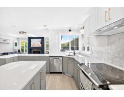 1065 King George Boulevard, Surrey, BC V4A9S7 Photo 13