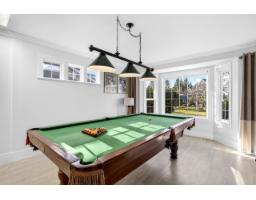 1065 King George Boulevard, Surrey, BC V4A9S7 Photo 6
