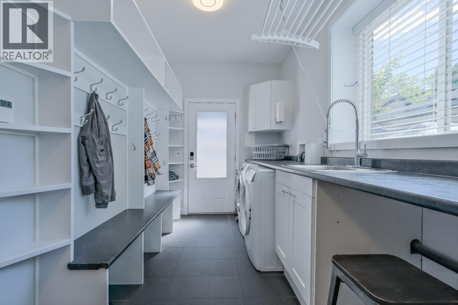 1847 Maple Street - 40