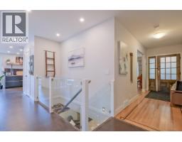 Full bathroom - 1847 Maple Street, Kelowna, BC V1Y1H4 Photo 12
