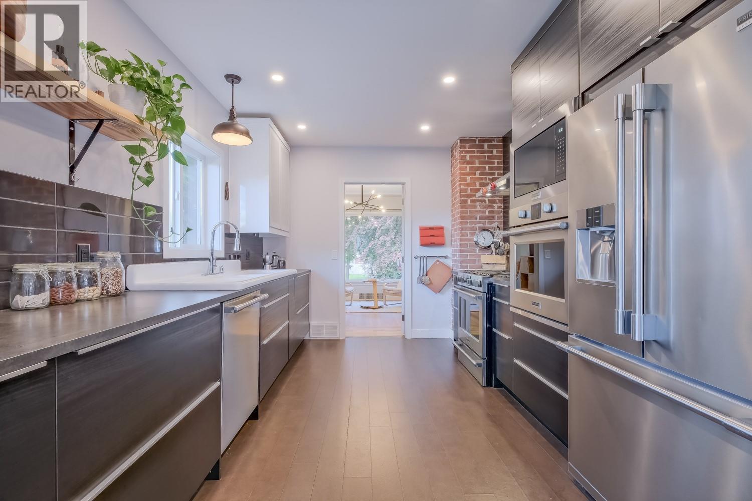 1847 Maple Street - 27