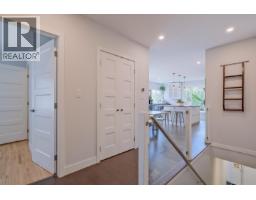 Laundry room - 1847 Maple Street, Kelowna, BC V1Y1H4 Photo 8