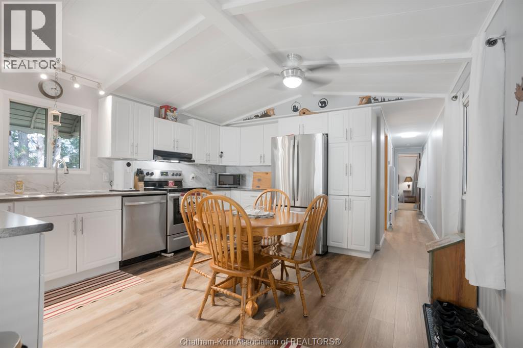 108 REGENCY DRIVE - 6