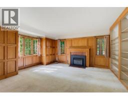 Entrance - 30 Beach Dr, Oak Bay, BC V8S2L2 Photo 13