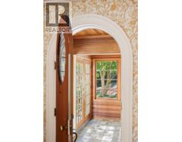 Dining room - 30 Beach Dr, Oak Bay, BC V8S2L2 Photo 10